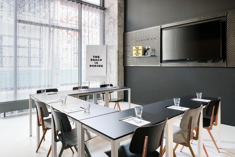 The Social Hub Maastricht Hotel Luaran gambar